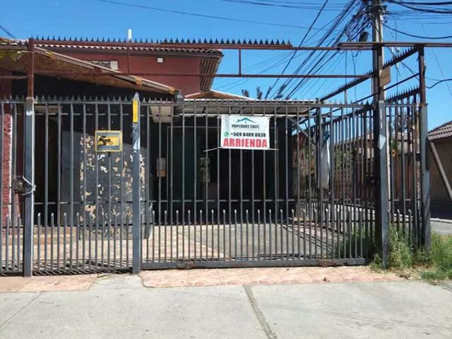 Casas en arriendo en Quilicura | 1726 dormitorios por CLP 900000.00