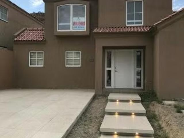 Casas en arriendo en Quilicura | Espectacular casa en valle lo campino, 4h+3b+2est 4 dormitorios por CLF 29.50