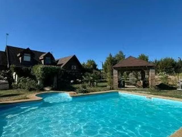 Casas en arriendo en Quillón | Arriendo a Empresas 4 dormitorios por CLP 3000. 00