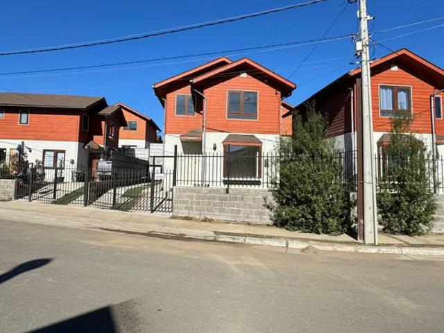Arriendo de Casas en | Santo Domingo arriendo casa Villa Don Matias 3 Dormitorios por CLP 650000.00