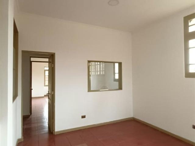 Casas en arriendo en Ñuñoa | Casa Comercial en Arriendo Metro Estadio Nacional / Ñuñoa 10 dormitorios por CLF 110.00
