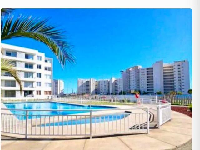 Arriendo de Departamento Av. Pacífico, cómodo y listo para habitar  Frente a Laguna del Mar  Año Corrido