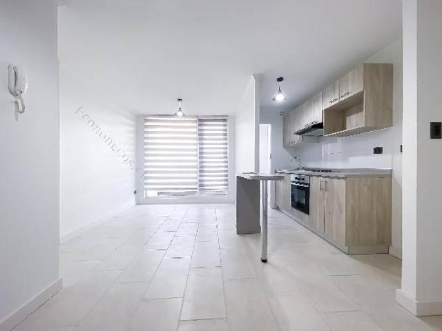 Arriendo de departamento en condominio privado con piscina
