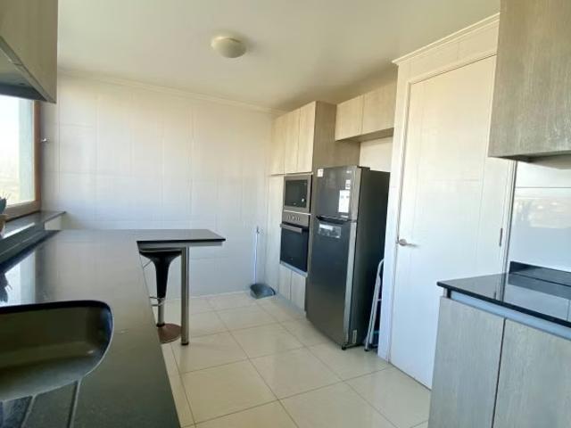 Departamentos en arriendo en coquimbo | espectacular departamento amoblado ubicación privilegiada 3 dormitorios por clp 1000. 00