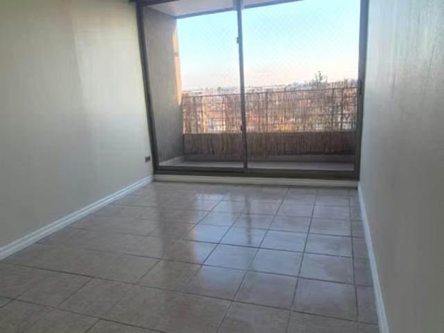 Arriendo de Departamentos en Rancagua | Se arrienda departamento en condominio Puertas de Don Vicente, Rancagua. Excelente ubicación, con facil acceso a la carretera y cercano a supermercados, negocios, farmacias y plazas. 3D, 2B, 1E Valor 420.000 GC aparte 3 Dormitorios por CLP 420000.00