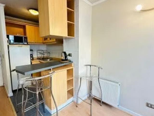 Departamentos en arriendo en Santiago | Departamento amoblado para estudiante o matrimonio 1 dormitorios por CLP 330000.00