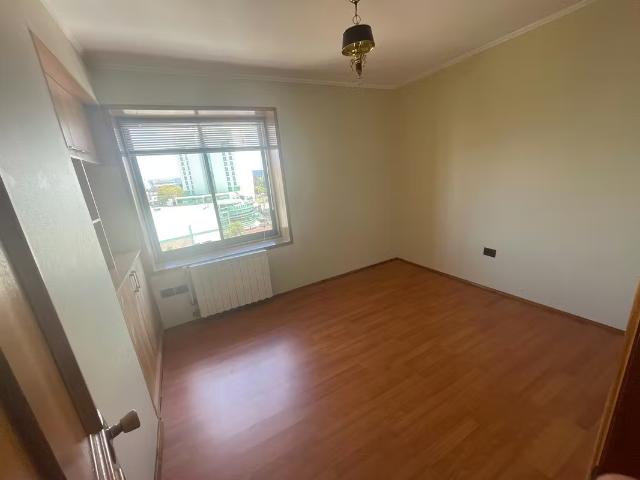 Departamentos en arriendo en Valdivia | Arrendamos departamento duplex de 4 dorm. Con hermosa vista 4 dormitorios por CLP 1400. 00