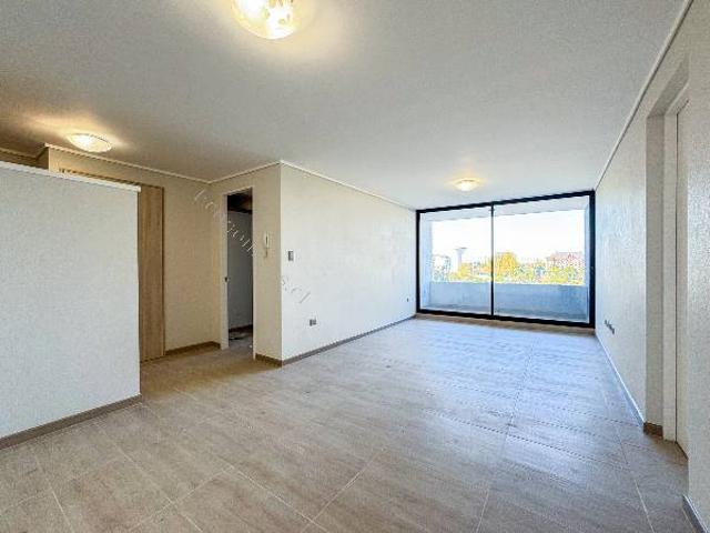 Arriendo de moderno departamento en Edificio Espacio Freire