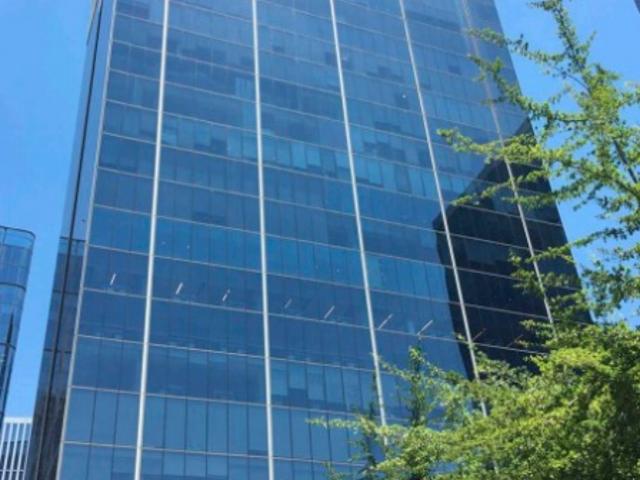 Arriendo de Oficina Avenida Presidente Riesco Las Condes/Parque Araucano, Las Condes 8 habitaciones 2 baños