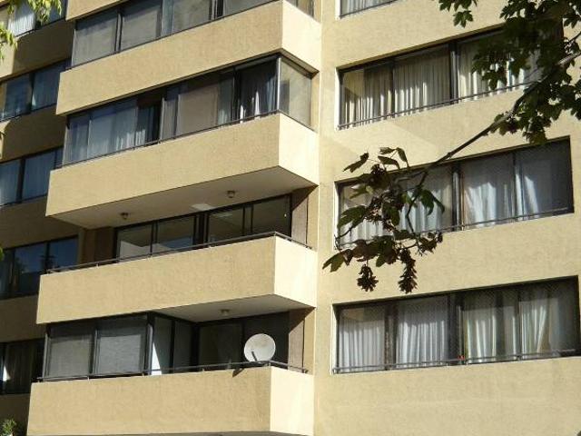 Arriendo depto.402+ bodega, calle Marcoleta 444