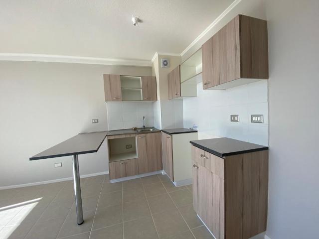 Arriendo Depto. 2 D amplios y con hermosa vista