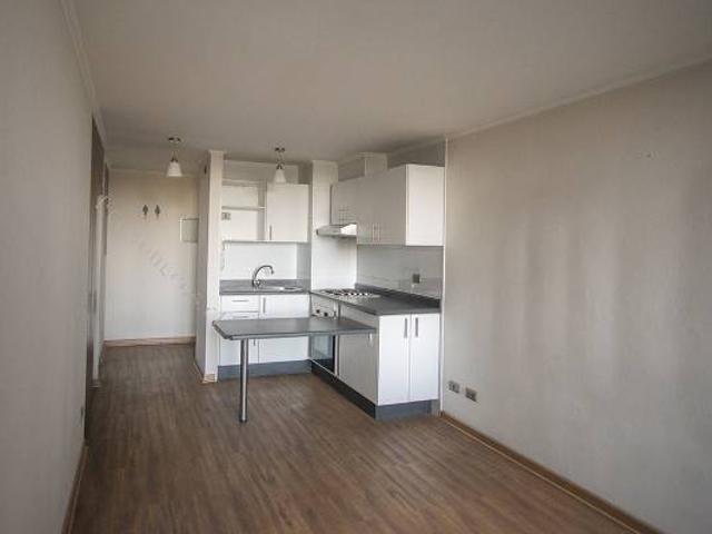Arriendo depto 2D 1B Metro Ecuador