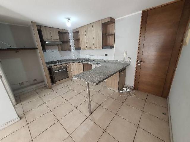 ARRIENDO DEPTO 2DOR+1 BAÑO LORD C. METRO MONEDA