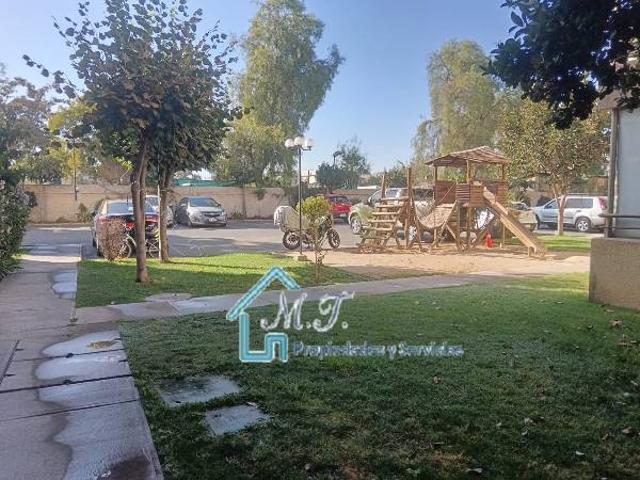 ARRIENDO DEPTO TRES DORMITORIOS,CON ESTACIONAMIENTO