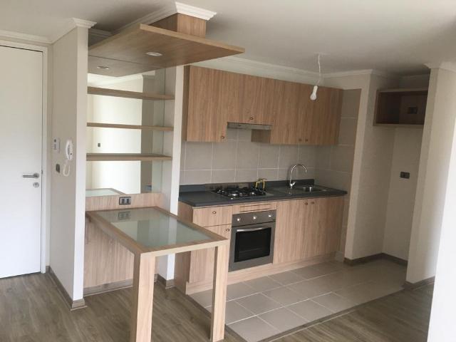 Arriendo departamento con excelente ubicación y locomoción
