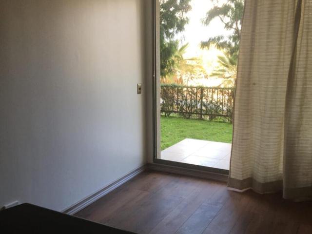 Arriendo departamento con patio en Paso Hondo