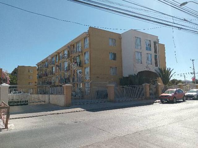 Arriendo departamento amoblado en Quinta Valle