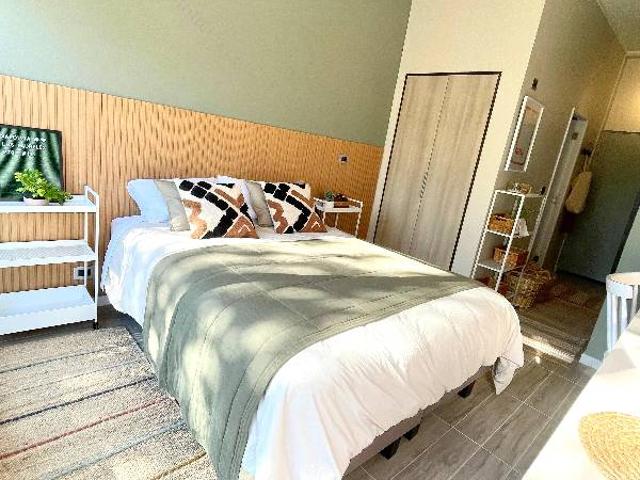 ARRIENDO DEPARTAMENTO AMOBLADO EDIFICIO SMART TEJA