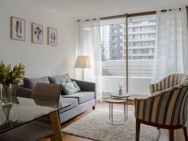 Arriendo Departamento Amoblado Lira 4495