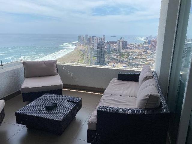 Arriendo departamento amoblado primera línea frente al mar