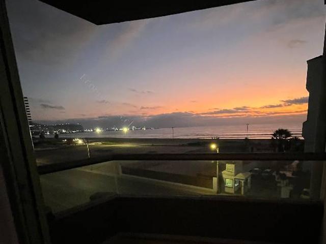 Arriendo departamento amoblado y equipado con vista al mar