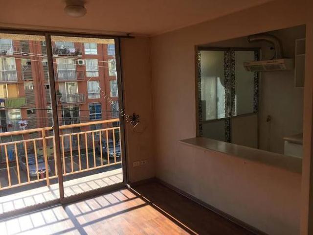 Arriendo departamento Av Membrillar