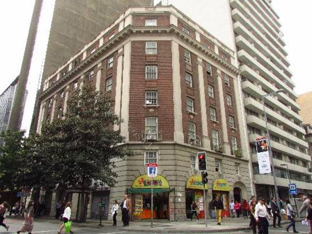 Arriendo departamento de 2 ambientes en edificio Patrimonio