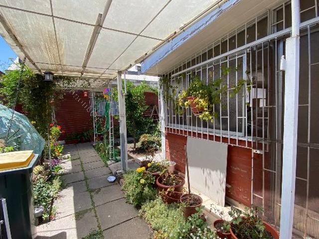 Arriendo departamento de interior cerca mall plaza Egaña