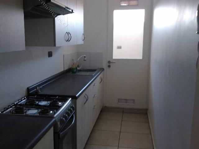 Arriendo departamento en condominio
