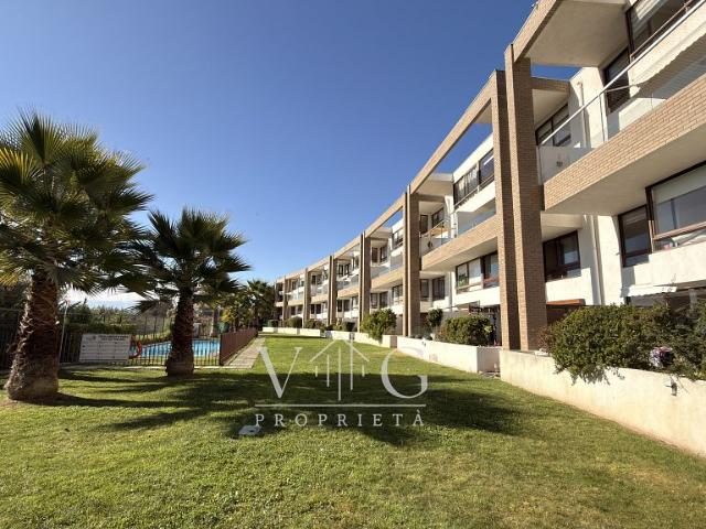 ARRIENDO DEPARTAMENTO EN CONDOMINIO PRIVADO