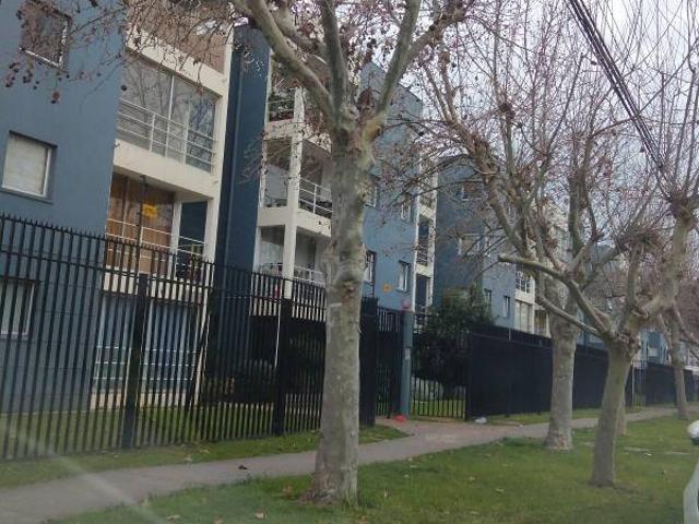 Arriendo departamento en un primer piso. Sector norte