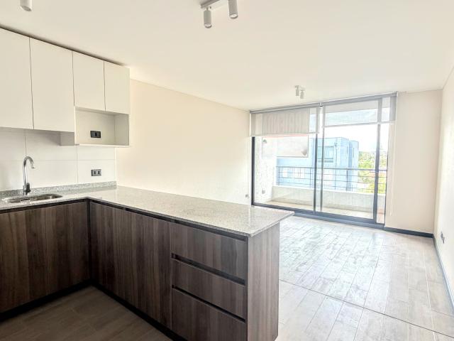 Arriendo Departamento Metro Rojas Magallanes