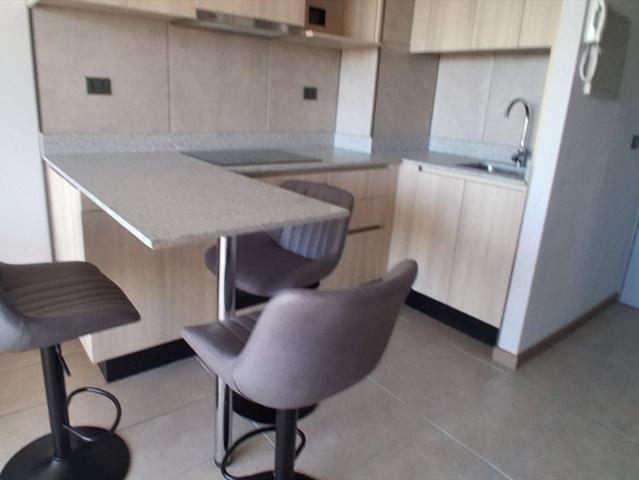 Arriendo departamento semiamoblado en La Florida