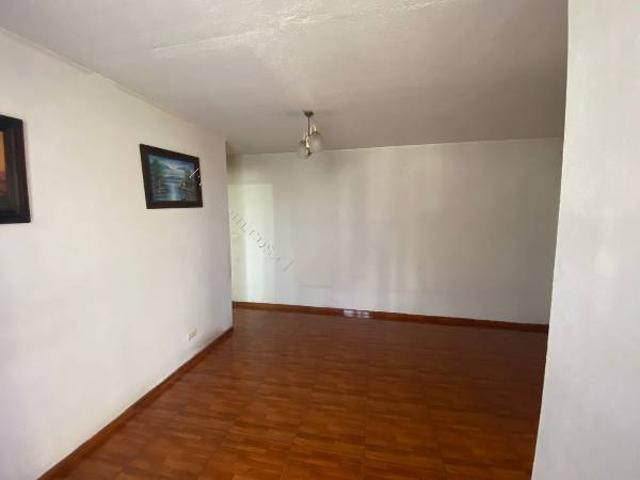Arriendo departamento, primer piso