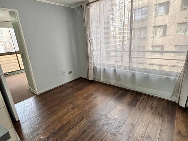 Arriendo Dpto y estacionamiento Amunátegui/Santo Dmgo
