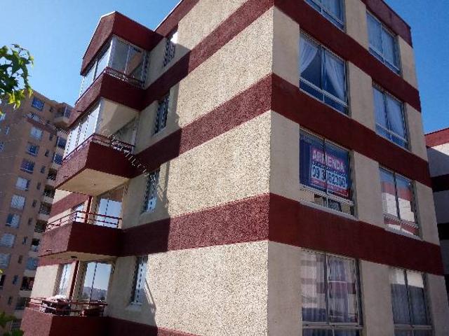 Arriendo dpto. 3 dorm. estacionamiento, Ed. Crucero
