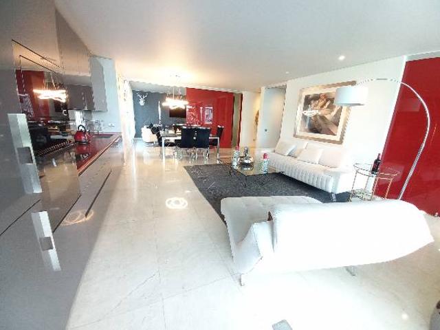 Arriendo elegante departamento full amoblado Vitacura