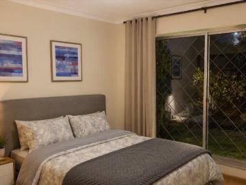 Arriendo en casa amplia con gran patio. Sector Manquehue con Bilbao