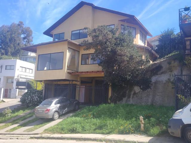 Arriendo en los almendros, reñaca 6d + 3b + piscina