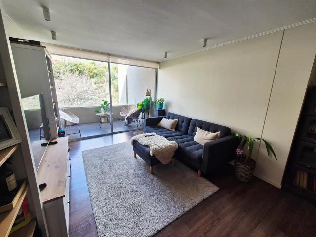 Arriendo en san carlos de apoquindo 2 d / 2 b, las condes
