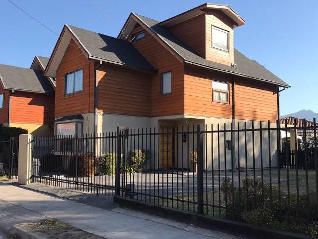 Arriendo excelente 4 Dormitorios Los Huertos de Machalí