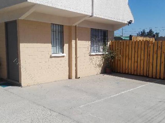 ARRIENDO EXCELENTE CASA
