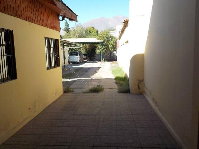 ARRIENDO EXCELENTE CASA SOLIDA CENTRAL SAN FELIPE