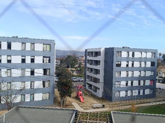 Arriendo Excelente Departamento, Tercer Piso