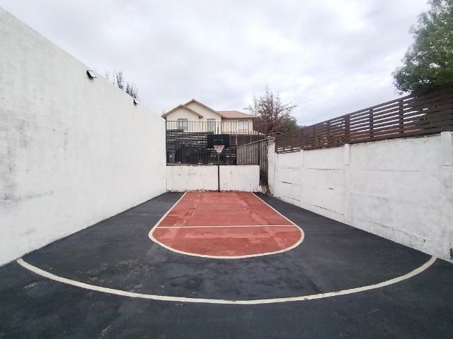 ARRIENDO GRAN CASA EN CIUDAD DE LOS VALLES CON AMPLIO PATIO