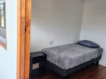 Arriendo Habitación Amoblada – Las Condes Fueguinos con León Negro