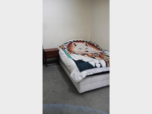 Arriendo habitacion frente al club deportivo manquehue