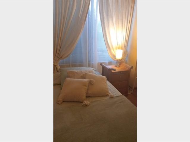 Arriendo habitación, Las Condes, cerca de metro, locomoción, tranquilo, seguro, baño privado