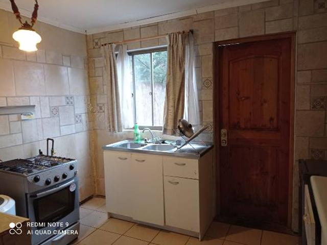 ARRIENDO HERMOSA AMPLIA CASA AMOBLADA 4 DORMITORIOS UCM