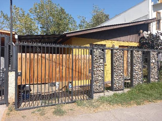 Arriendo hermosa casa